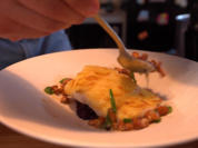 Steinbutt im Pfifferlingsud, Kartoffelschuppen, Venere Risotto und Weißweinschaum - Rezept - Bild Nr. 2