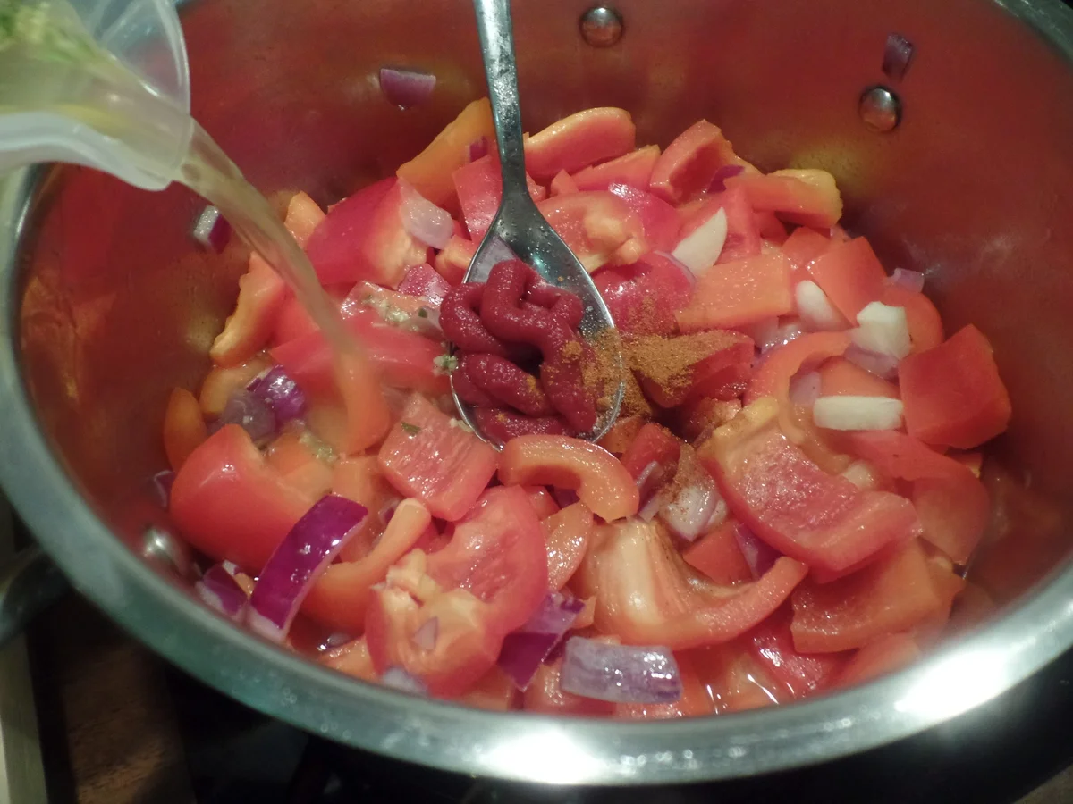 Paprikacremesuppe mit Kabeljau - Rezept - Bild Nr. 8868