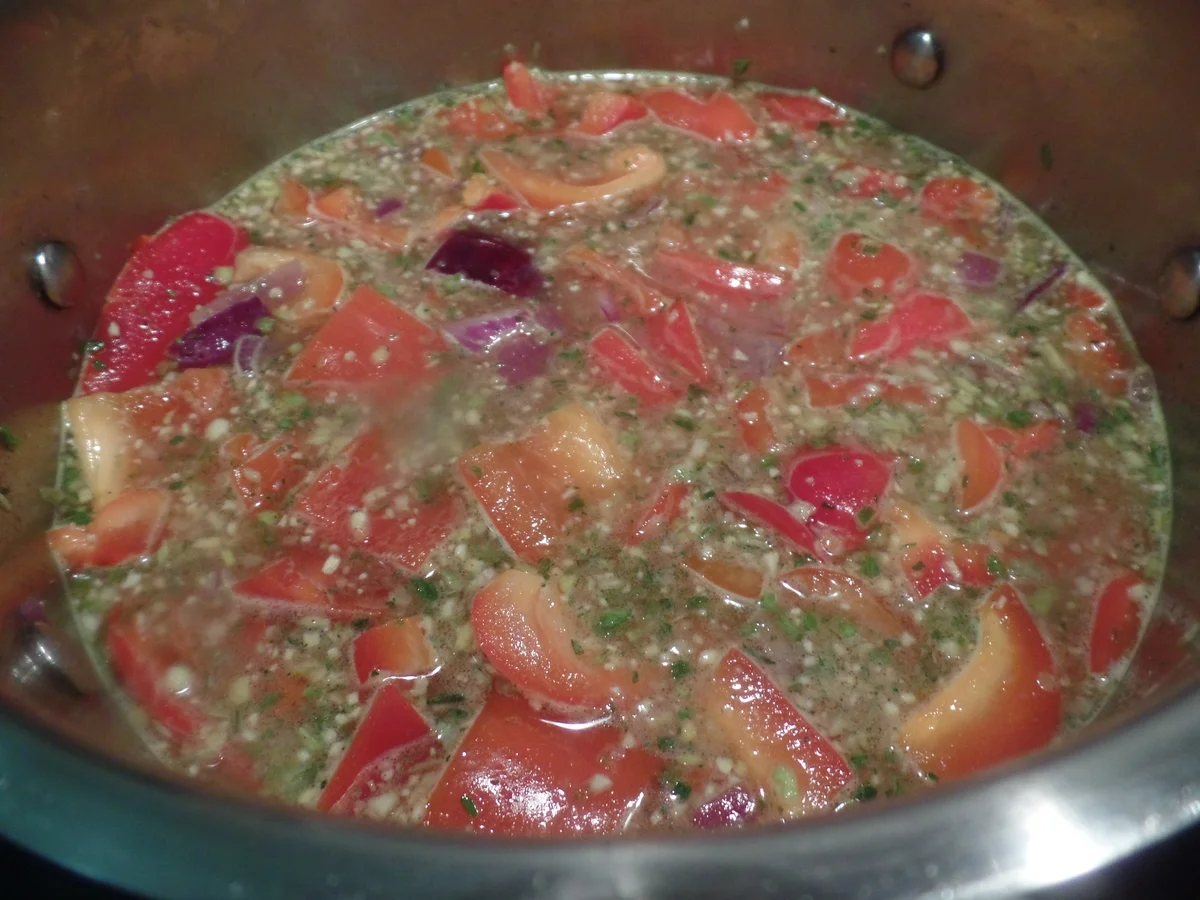 Paprikacremesuppe mit Kabeljau - Rezept - Bild Nr. 8869