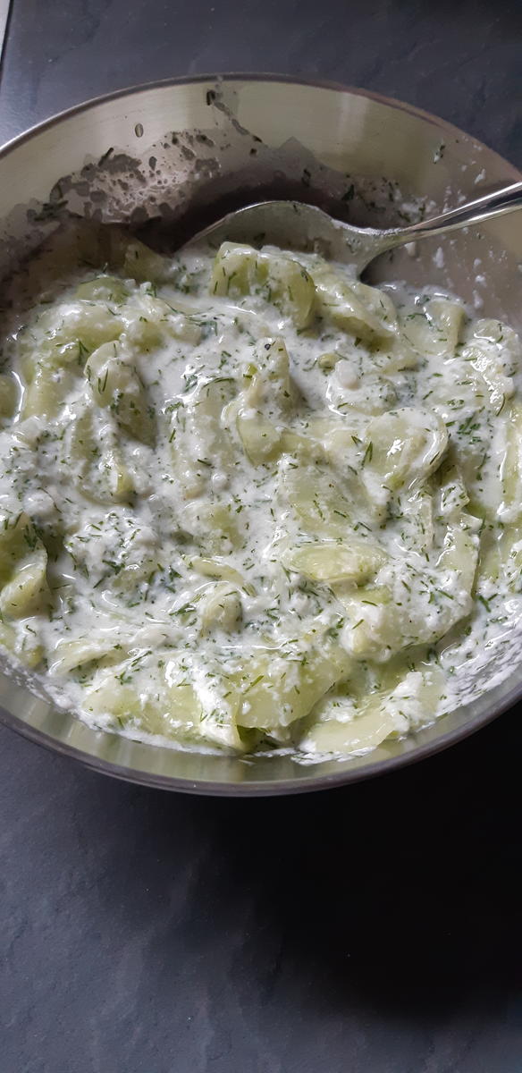 Gurkensalat in Sahne-Dill-Sauce - Rezept - Bild Nr. 2