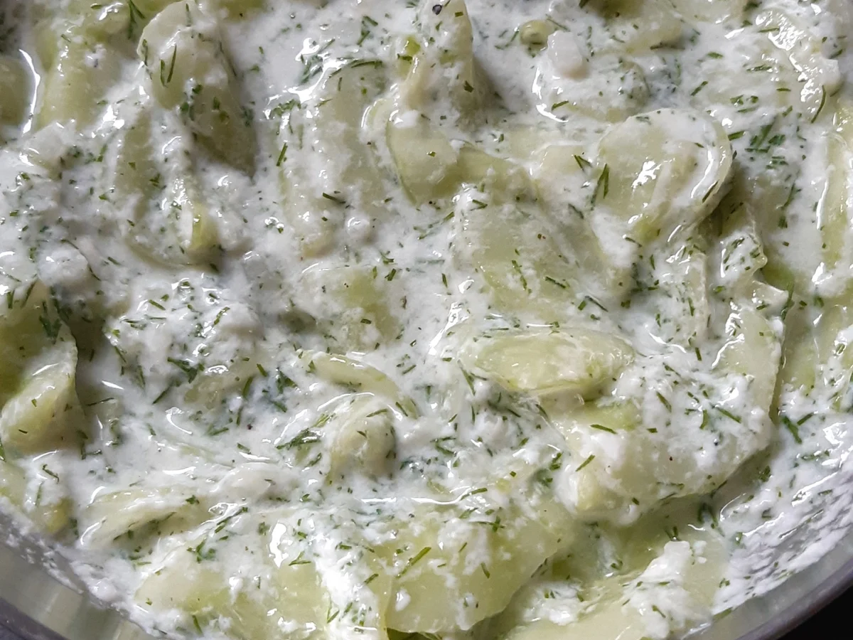 Gurkensalat in Sahne-Dill-Sauce - Rezept - Bild Nr. 2
