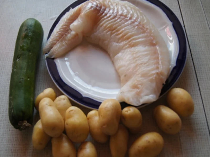 Rezept: Kabeljaufilet mit Senfsauce, Zucchini und Drillingen Bild Nr. 8885 Kabeljaufilet mit Senfsauce, Zucchini und Drillingen - Rezept - Bild Nr. 8885