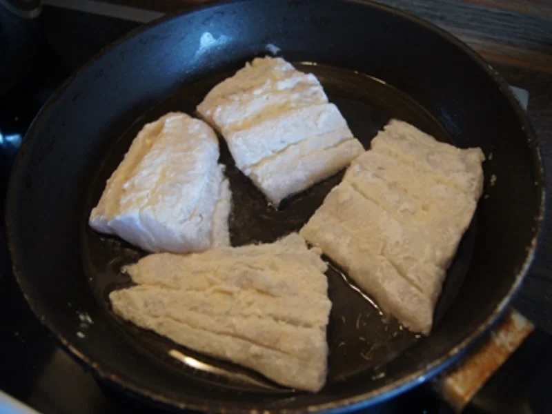 Rezept: Kabeljaufilet mit Senfsauce, Zucchini und Drillingen Bild Nr. 8887 Kabeljaufilet mit Senfsauce, Zucchini und Drillingen - Rezept - Bild Nr. 8887