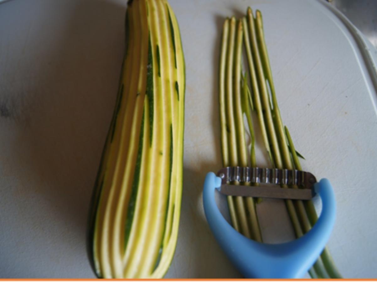 Kabeljaufilet mit Senfsauce, Zucchini und Drillingen - Rezept - Bild Nr. 8889