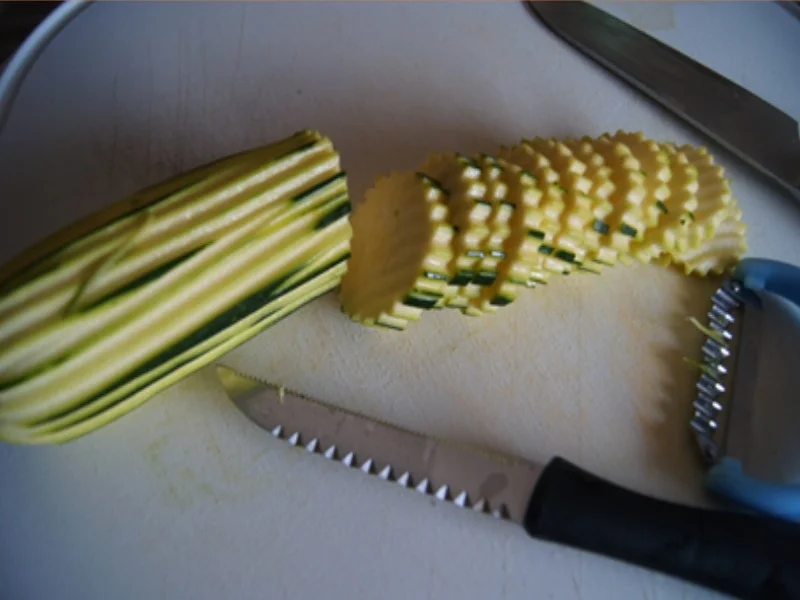 Rezept: Kabeljaufilet mit Senfsauce, Zucchini und Drillingen Bild Nr. 8890 Kabeljaufilet mit Senfsauce, Zucchini und Drillingen - Rezept - Bild Nr. 8890