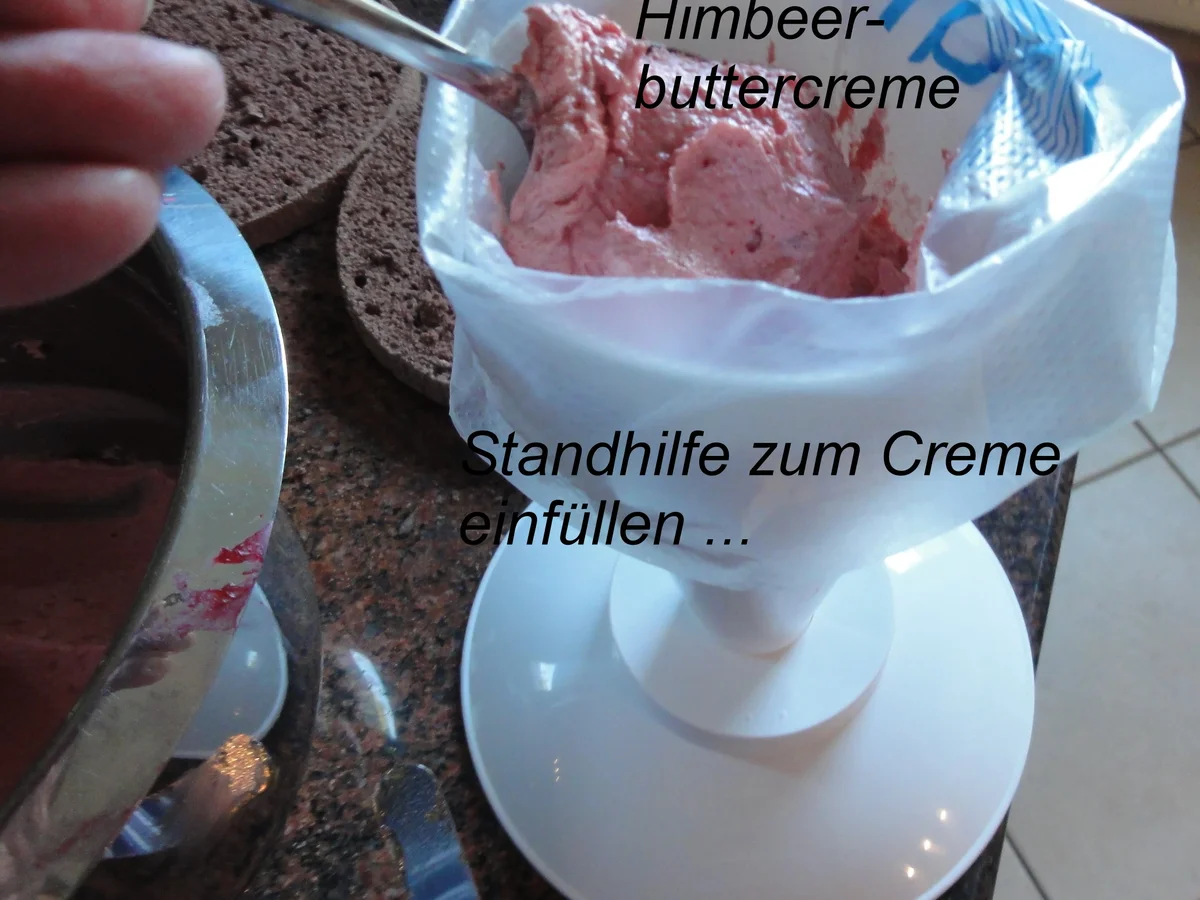 Biskuit:   die MAUS und der ELEFANT - Rezept - Bild Nr. 8915