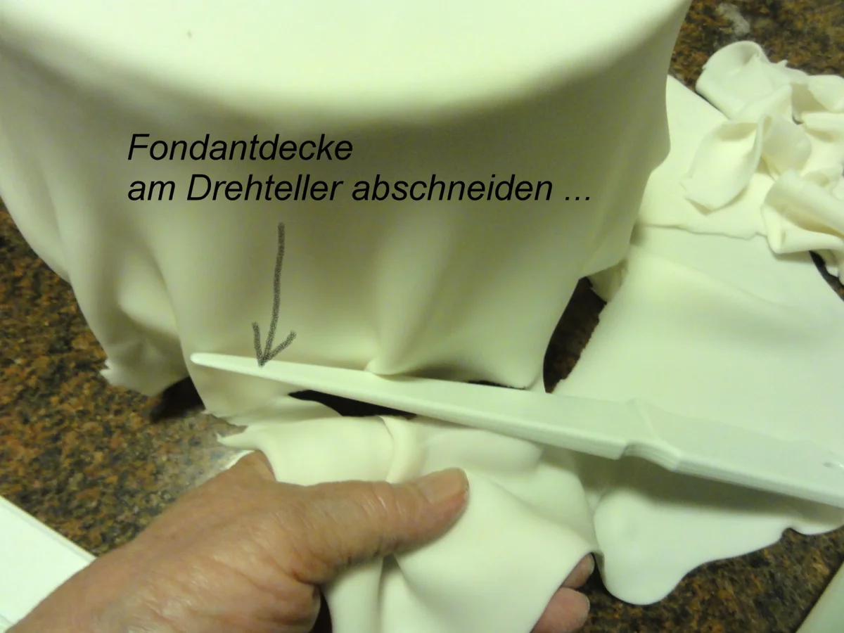 Biskuit:   die MAUS und der ELEFANT - Rezept - Bild Nr. 8919