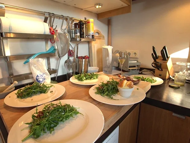 Soufflé Gruyère/ Ruccola/ Zitrone - Rezept - Bild Nr. 2