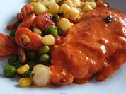 Putenschnitzel- Tomatensosse- Gemüsemix- Kartoffelwürfel - Rezept - Bild Nr. 2