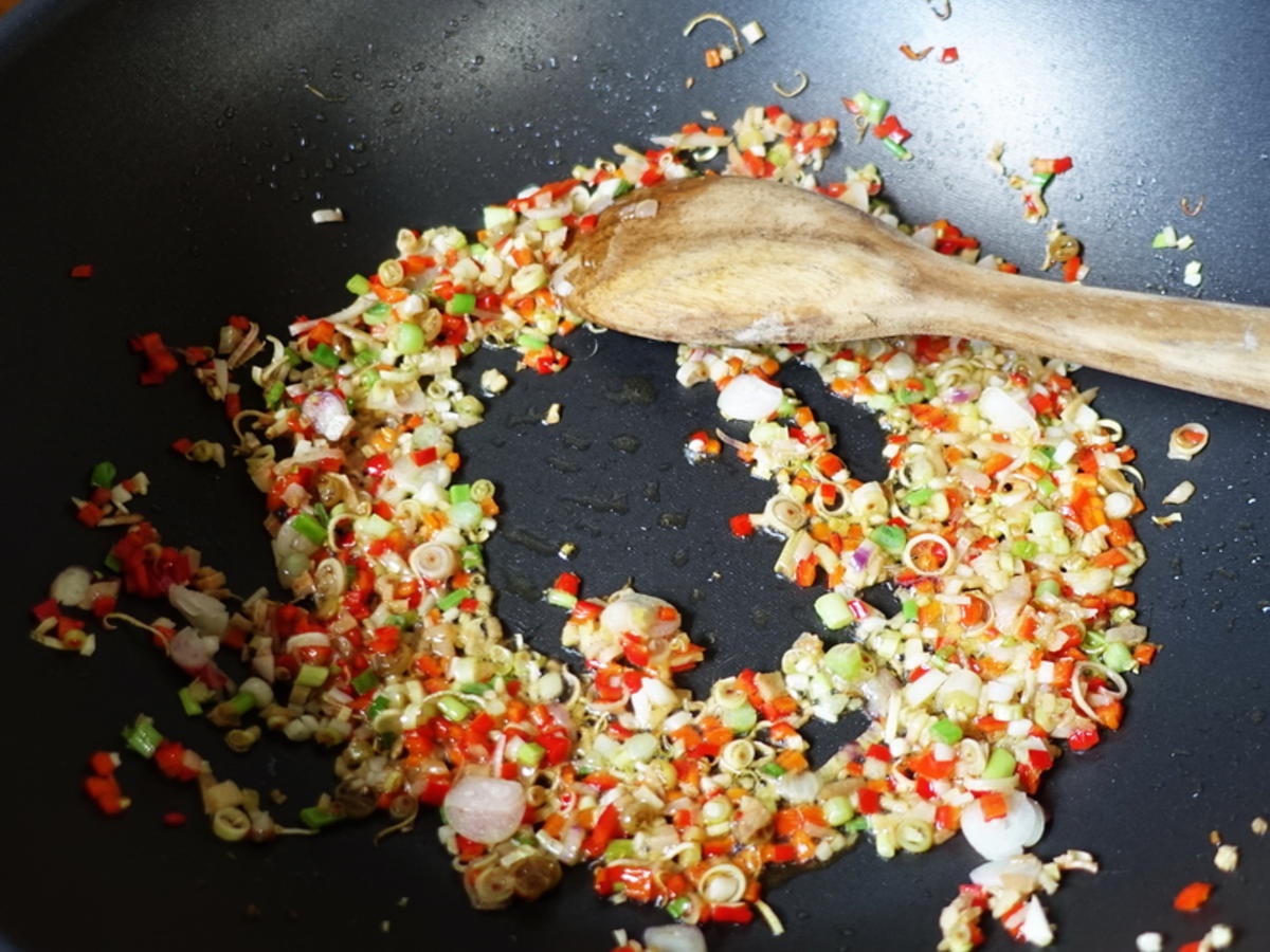 Vietnamesischer, pfannengerührter Pok Choi - schnell - von Antareja