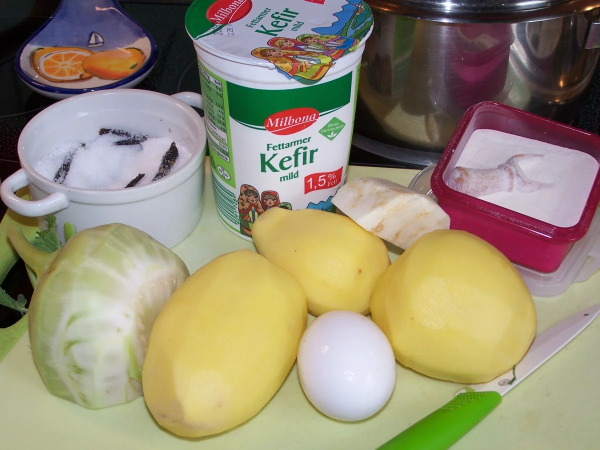 Rezept: Kartoffel-Gemüse-Suppe mit Einlage und Beilage Bild Nr. 13 Kartoffel-Gemüse-Suppe mit Einlage und Beilage - Rezept - Bild Nr. 13