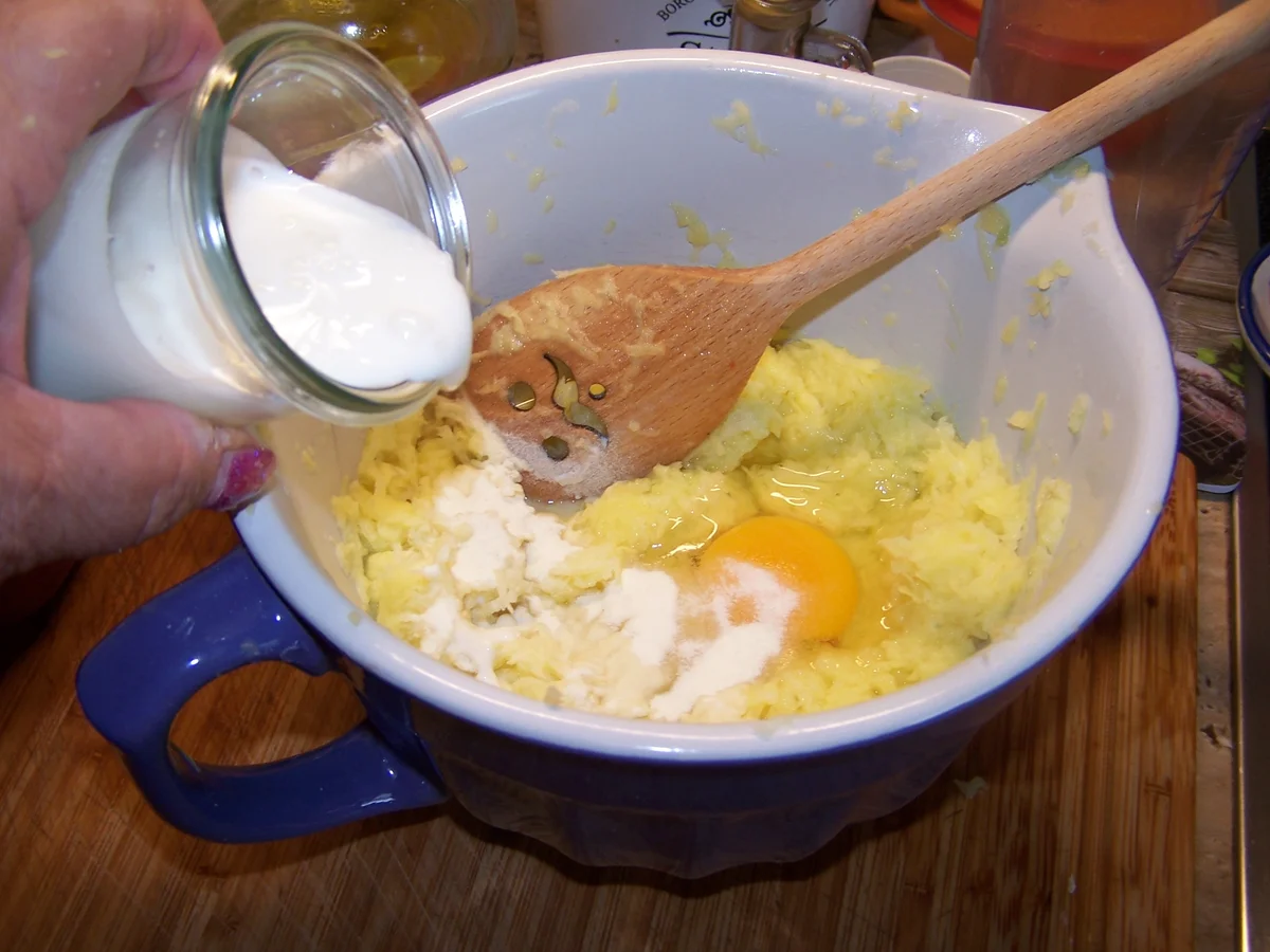 Rezept: Kartoffel-Gemüse-Suppe mit Einlage und Beilage Bild Nr. 14 Kartoffel-Gemüse-Suppe mit Einlage und Beilage - Rezept - Bild Nr. 14