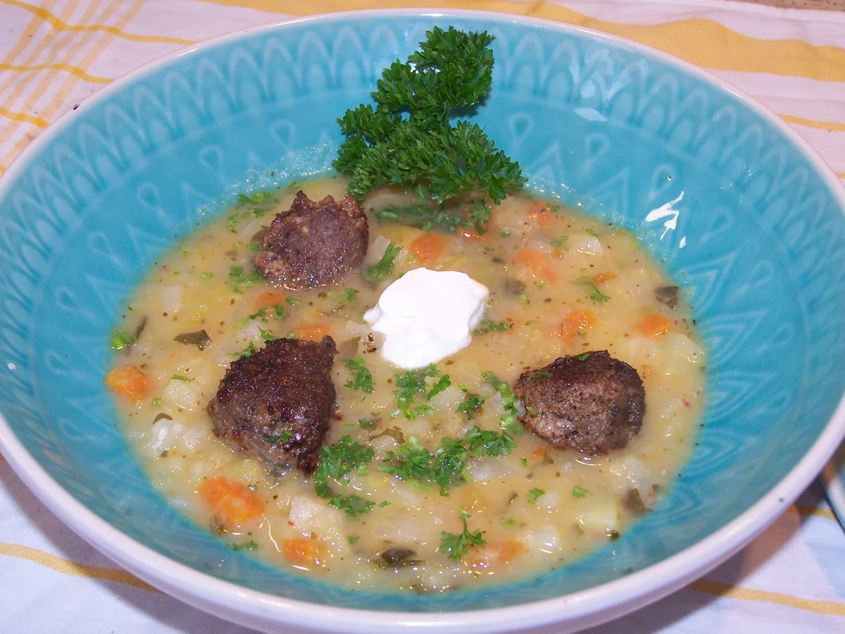 Rezept: Kartoffel-Gemüse-Suppe mit Einlage und Beilage Bild Nr. 16 Kartoffel-Gemüse-Suppe mit Einlage und Beilage - Rezept - Bild Nr. 16