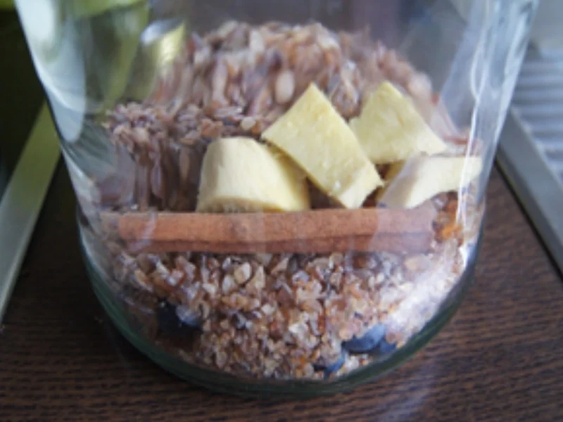 Rezept: Schlehenlikör 2019 Bild Nr. 3 Schlehenlikör 2019 - Rezept - Bild Nr. 3