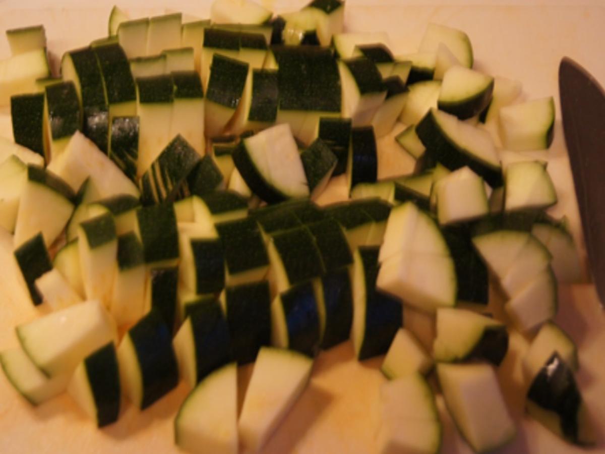 Herzhafte Zucchini Suppe mit Einlage - Rezept - Bild Nr. 5