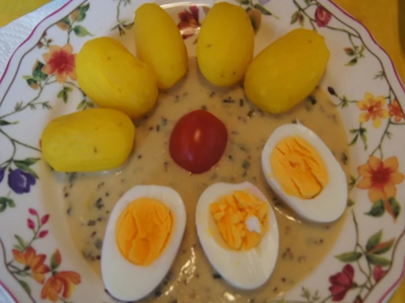 Eier in Senfsauce mit Drillingen und Rote Bete süßsauer - Rezept - Bild Nr. 2