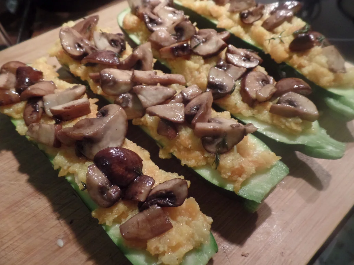 Gefüllte Zucchini - Rezept - Bild Nr. 8950