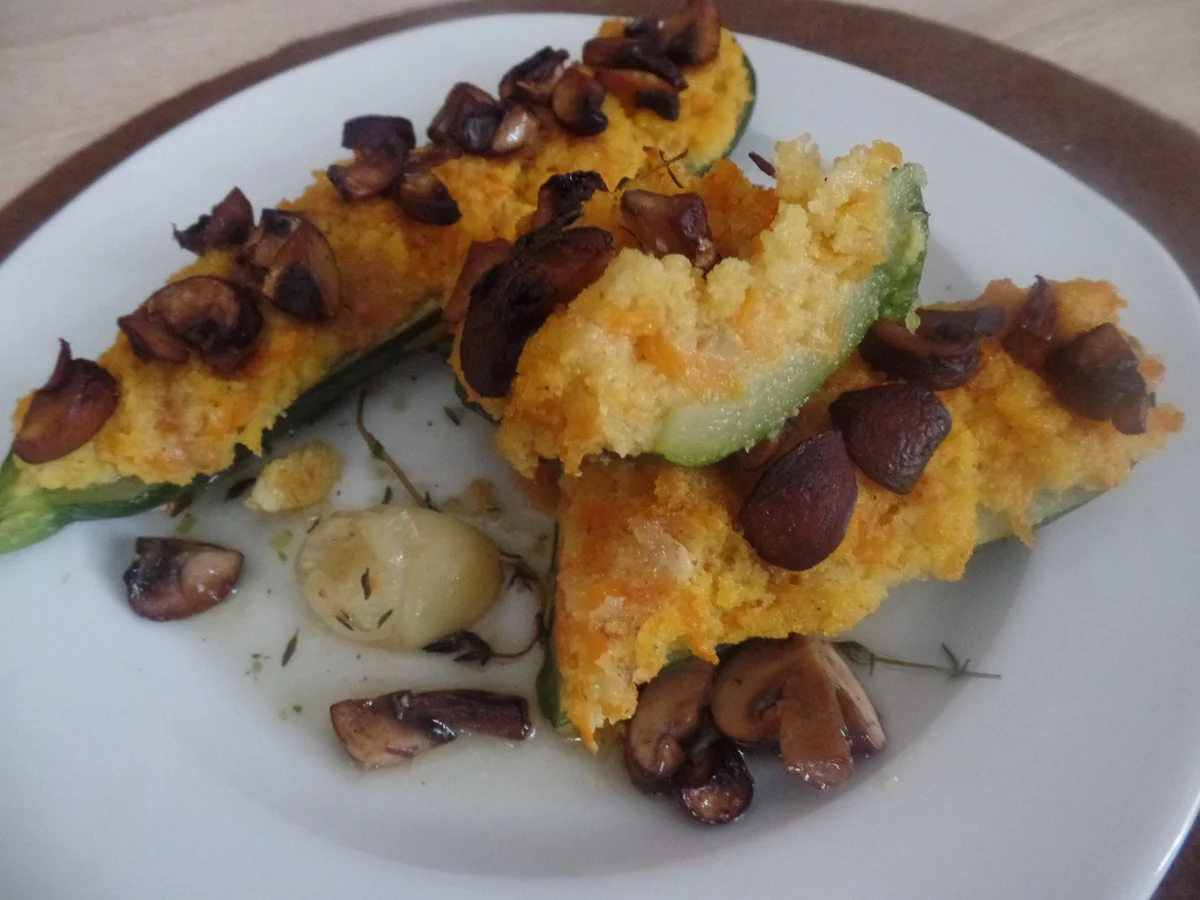 Gefüllte Zucchini - Rezept - Bild Nr. 8952