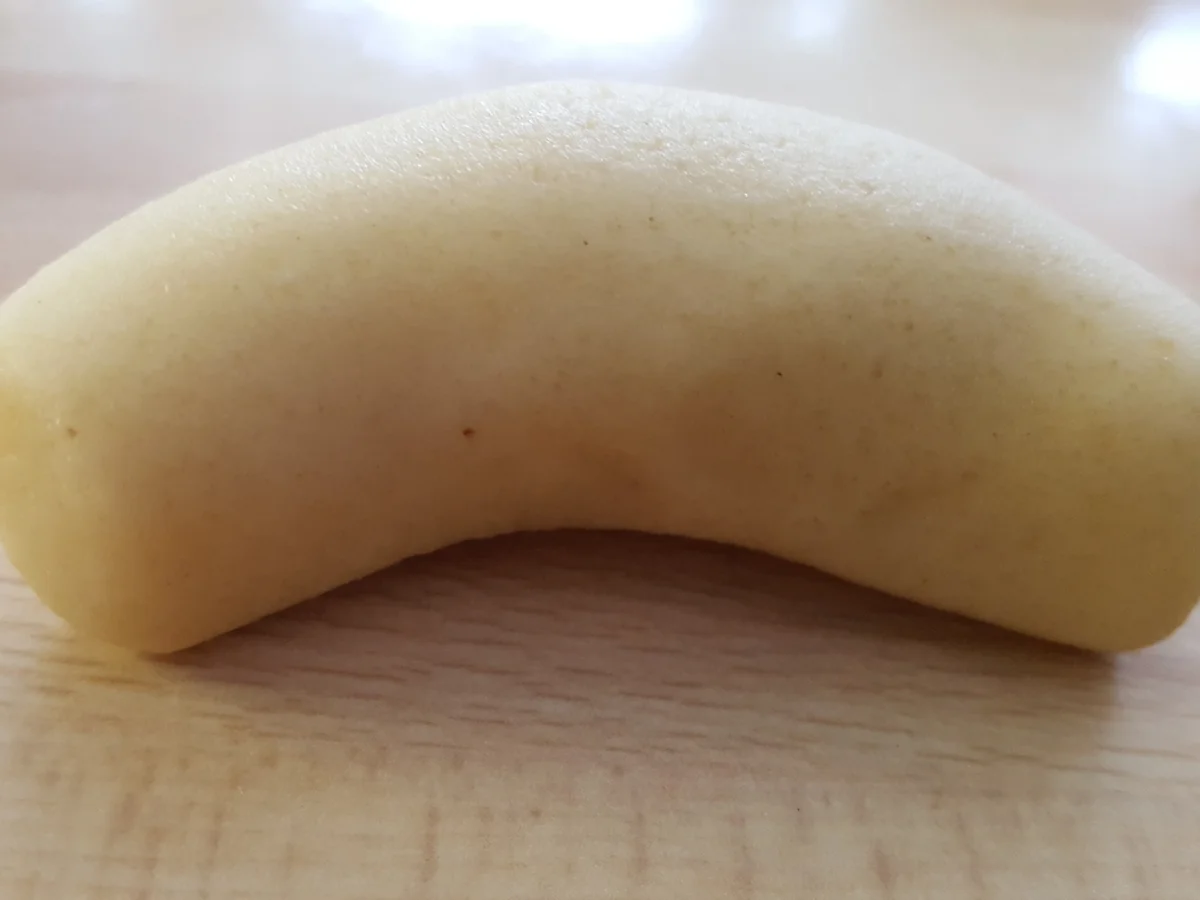 Rezept: Feinste Butter- Mandelhörnchen Bild Nr. 6 Feinste Butter- Mandelhörnchen - Rezept - Bild Nr. 6