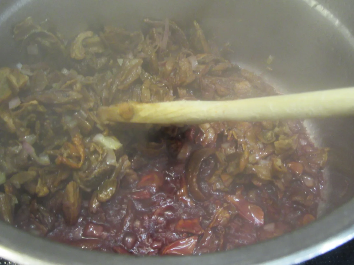 Fleisch: Lammlachse mit Steinpilzkruste und Rosmarinspätzle - Rezept - Bild Nr. 11