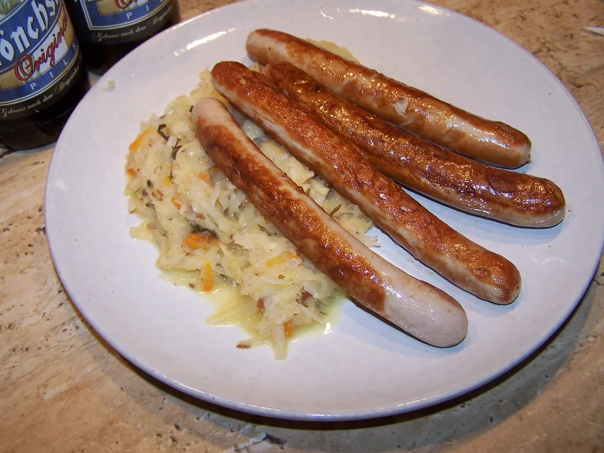 Kohlrabi-Kraut mit feine Bratwürste - Rezept - Bild Nr. 7