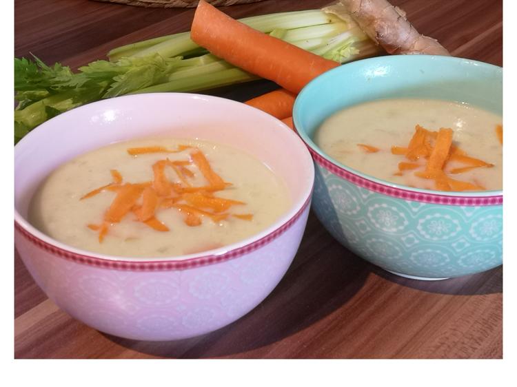 BiNe` S BLUMENKOHL - KÄSESUPPE - Rezept - kochbar.de