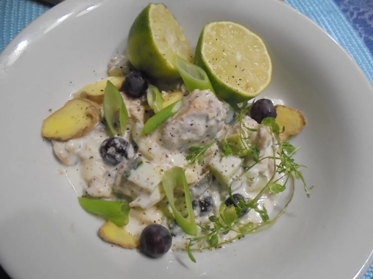 Kartoffelsalat mit Räucherforelle und Kapern - Rezept - Bild Nr. 3