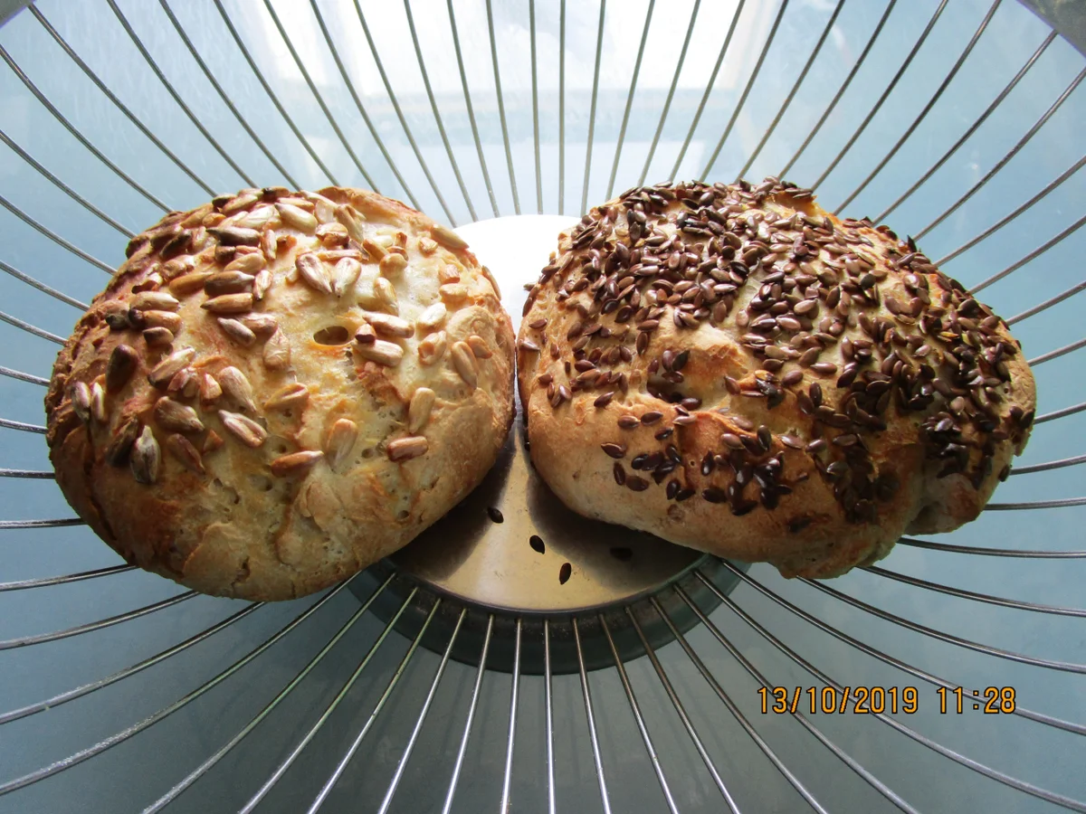 Rezept: Aromatische Brötchen wie frisch vom Bäcker Bild Nr. 3 Aromatische Brötchen wie frisch vom Bäcker - Rezept - Bild Nr. 3