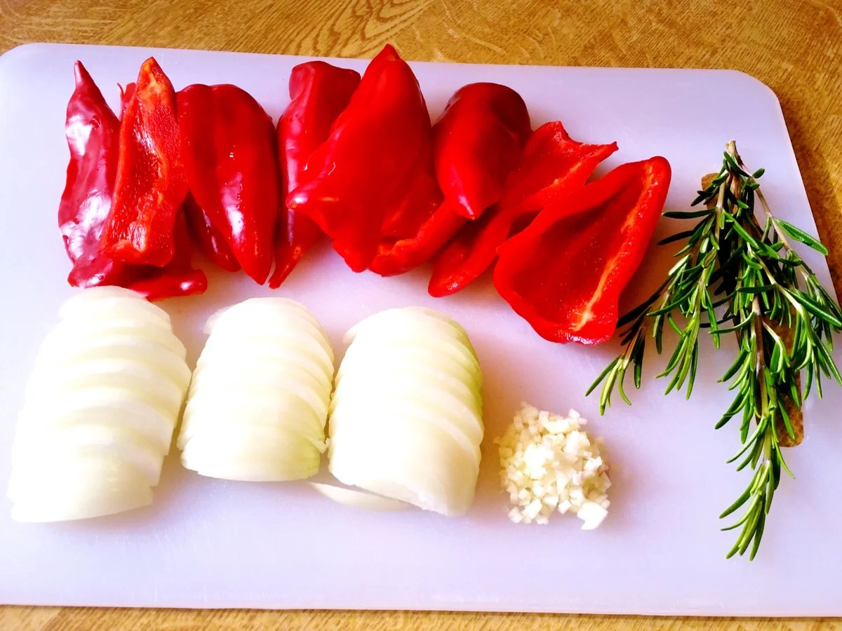 Rezept: Spitzpaprika-Zwiebel-Gemüse Bild Nr. 8996 Spitzpaprika-Zwiebel-Gemüse - Rezept - Bild Nr. 8996