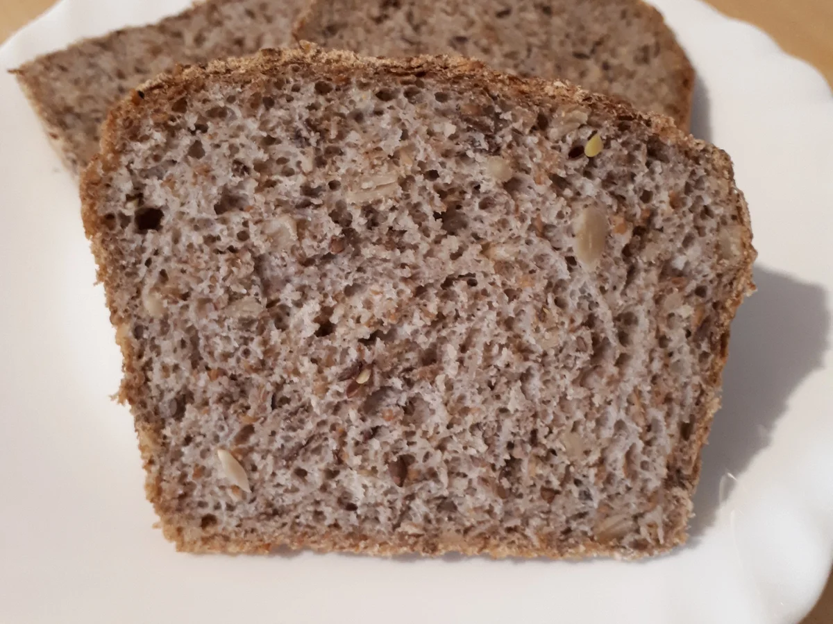 Rezept: Dinkel-Lein-Brot mit Flöhen Bild Nr. 11 Dinkel-Lein-Brot mit Flöhen - Rezept - Bild Nr. 11