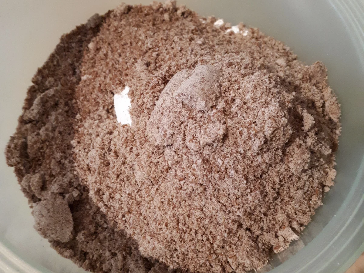 Rezept: Dinkel-Lein-Brot mit Flöhen Bild Nr. 18 Dinkel-Lein-Brot mit Flöhen - Rezept - Bild Nr. 18