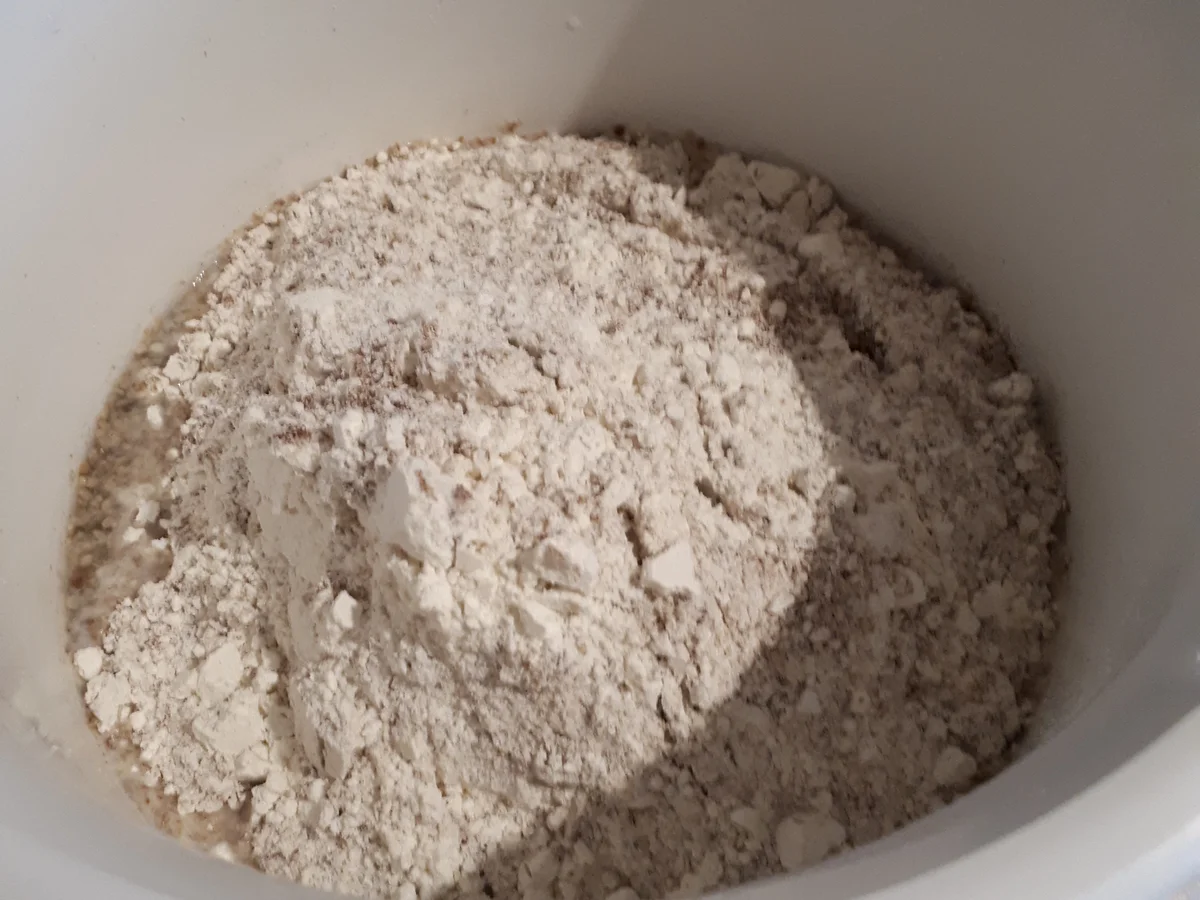 Rezept: Dinkel-Lein-Brot mit Flöhen Bild Nr. 17 Dinkel-Lein-Brot mit Flöhen - Rezept - Bild Nr. 17