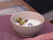 Griechisches-Joghurt-Eis mit Ouzo und Pistazien-Krokant dazu Granita - Rezept - Bild Nr. 3