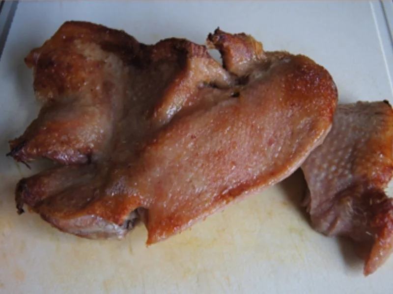 Knusperente auf Gemüsebett mit Erdnusssauce und Süßkartoffelstampf - Rezept - Bild Nr. 6