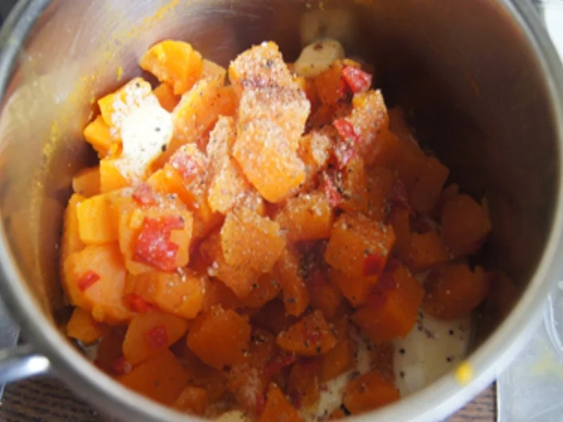 Knusperente auf Gemüsebett mit Erdnusssauce und Süßkartoffelstampf - Rezept - Bild Nr. 13