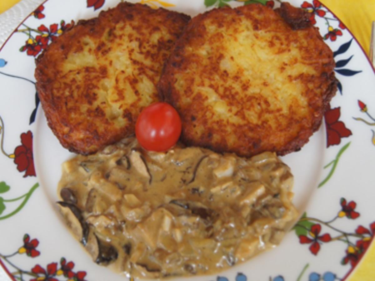 Reibekuchen mit Waldpilzsauce - schnell &amp; einfach - von MausVoh