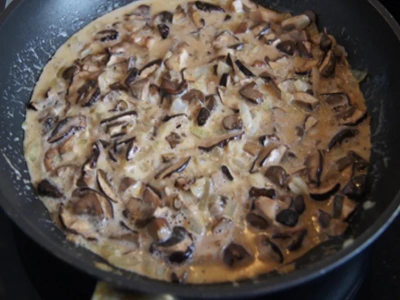 Reibekuchen mit Waldpilzsauce - Rezept - Bild Nr. 11