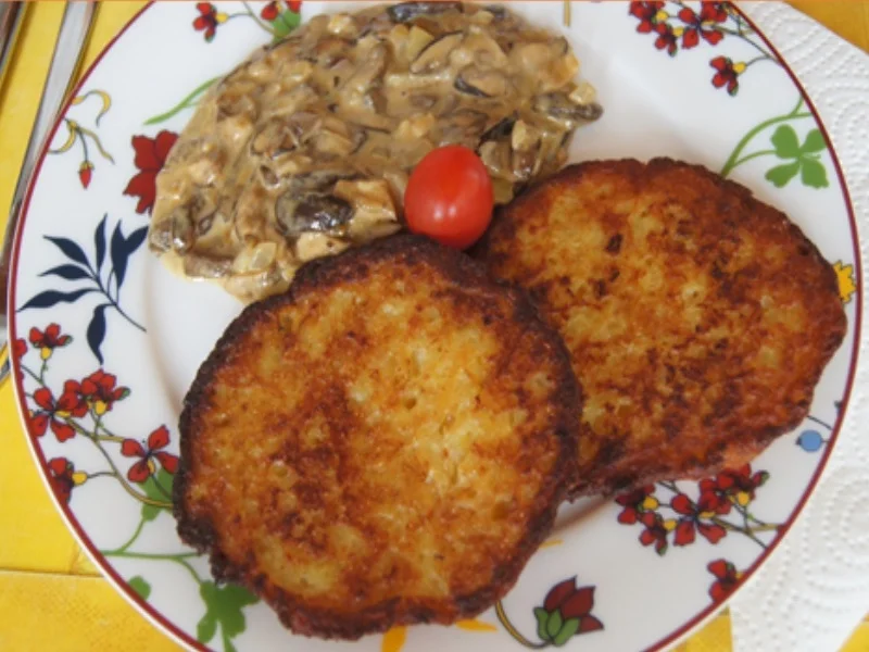 Reibekuchen mit Waldpilzsauce - Rezept - Bild Nr. 12