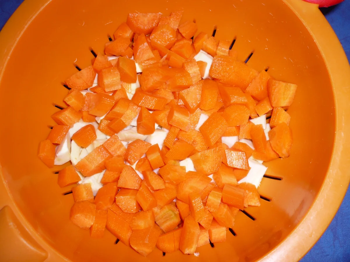 Rezept: Pastinakensalat mit Hering Bild Nr. 4 Pastinakensalat mit Hering - Rezept - Bild Nr. 4