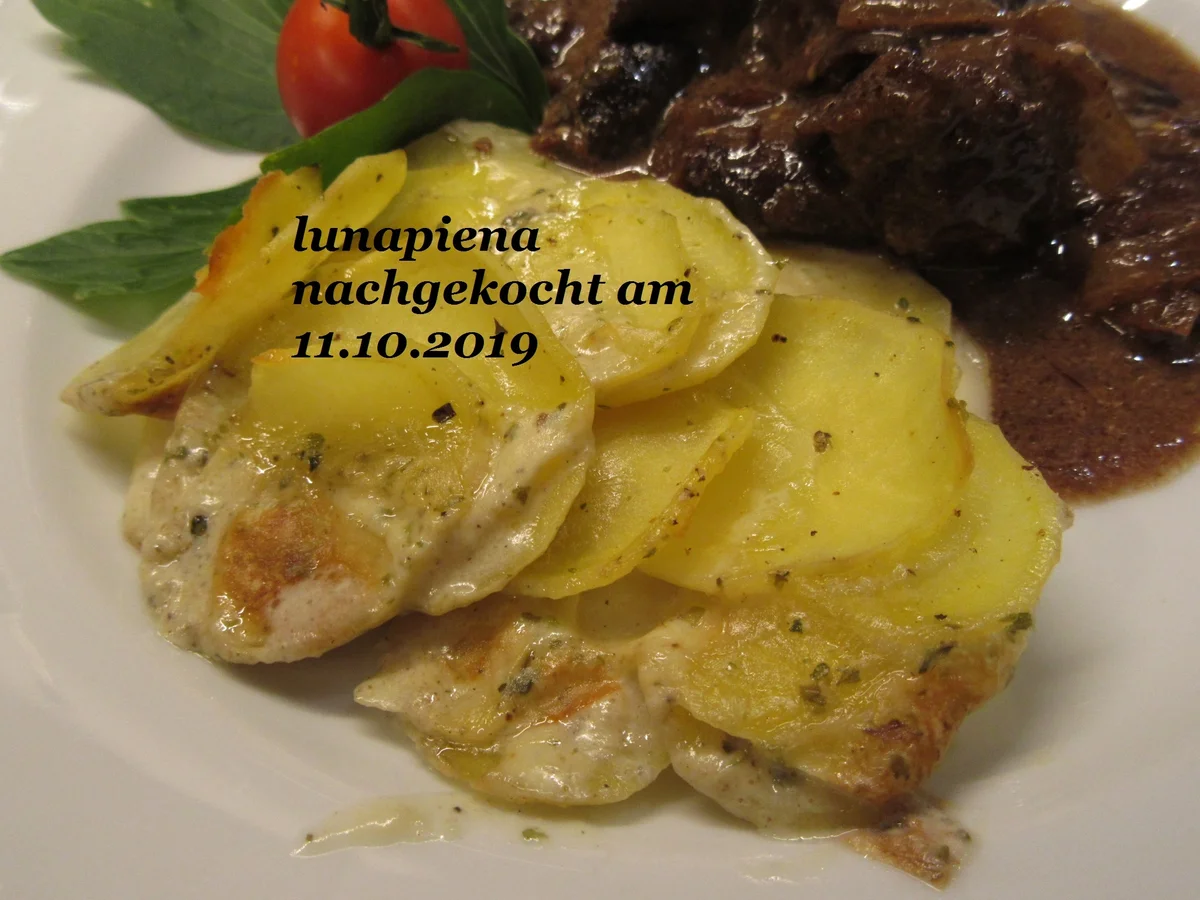 Schweinemedaillons unter Pilzkruste auf Kartoffelauflauf - Rezept - Bild Nr. 13