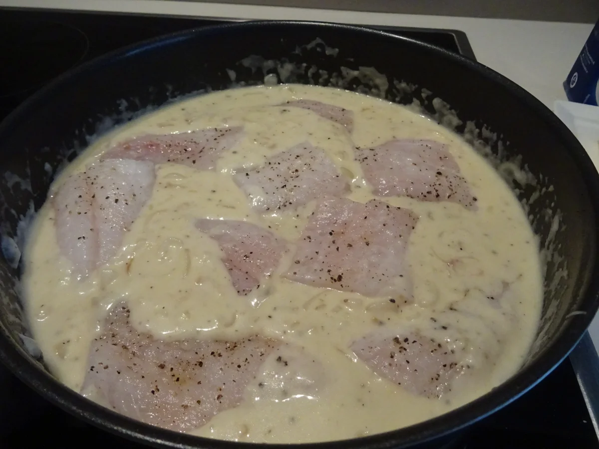 Rotbarschfilet in Schalotten-Weißweinsoße - Rezept - Bild Nr. 9006