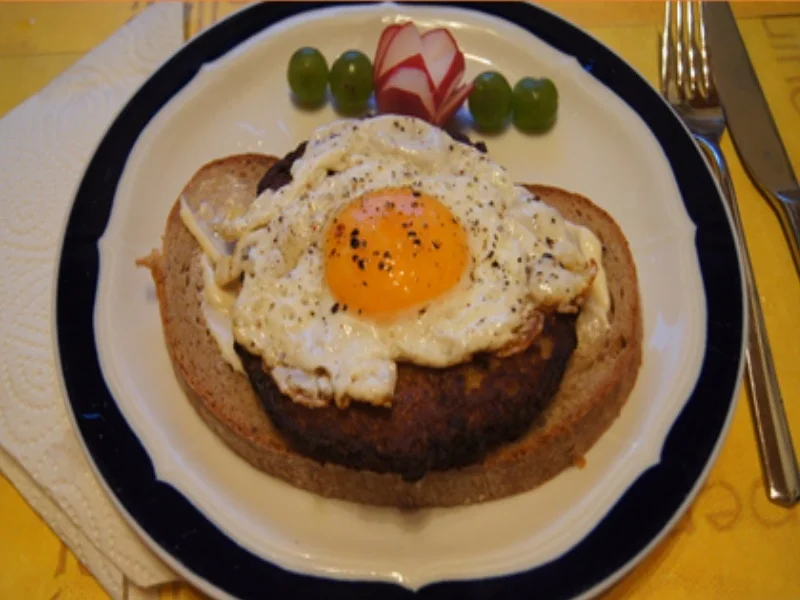 Herzhaftes Bauerbrot mit Reibekuchen und Spiegelei - Rezept - Bild Nr. 8