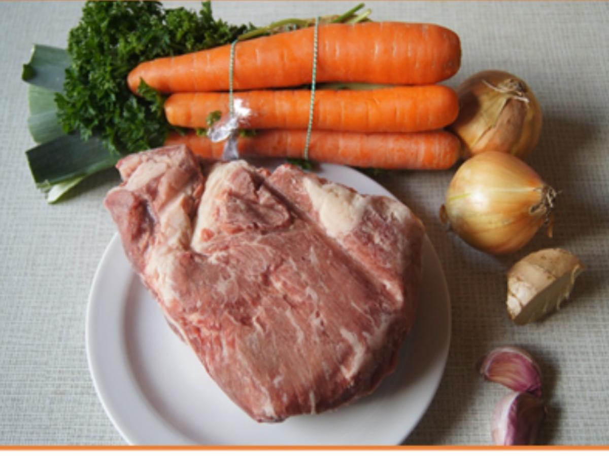 Rindfleischsuppe mit Gemüse, Eierstich und Nudeln - Rezept - Bild Nr. 3