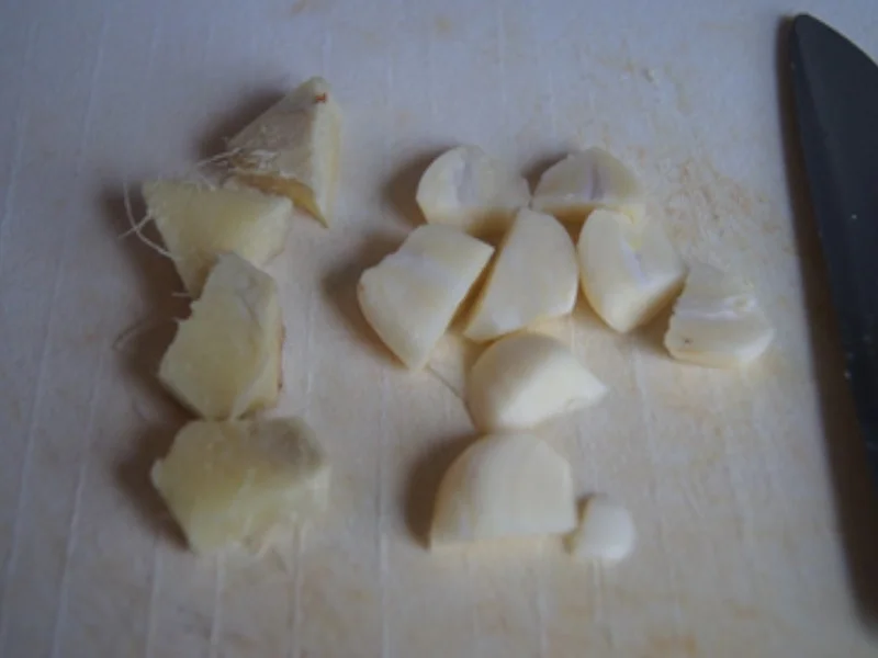 Rindfleischsuppe mit Gemüse, Eierstich und Nudeln - Rezept - Bild Nr. 4