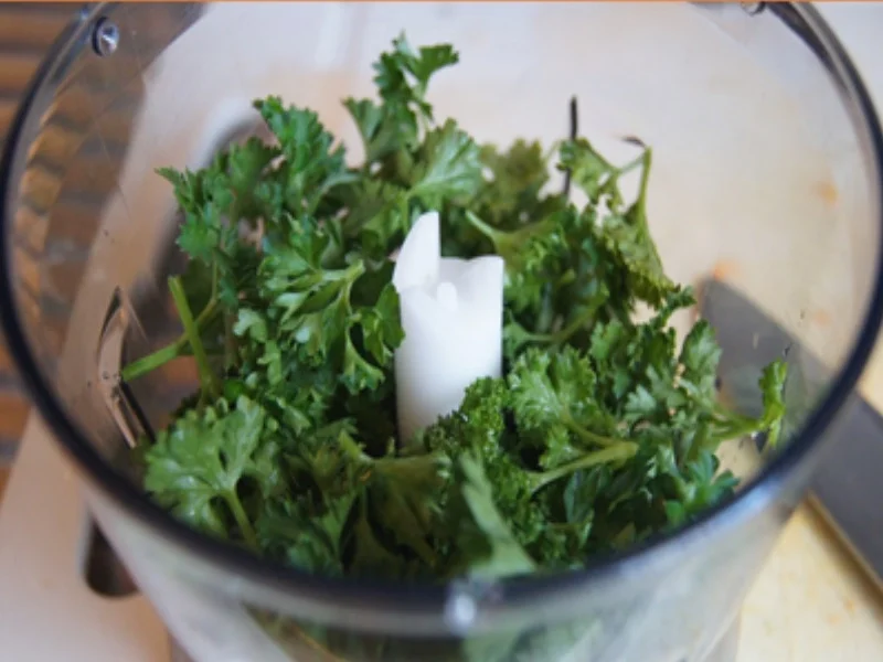 Rindfleischsuppe mit Gemüse, Eierstich und Nudeln - Rezept - Bild Nr. 10