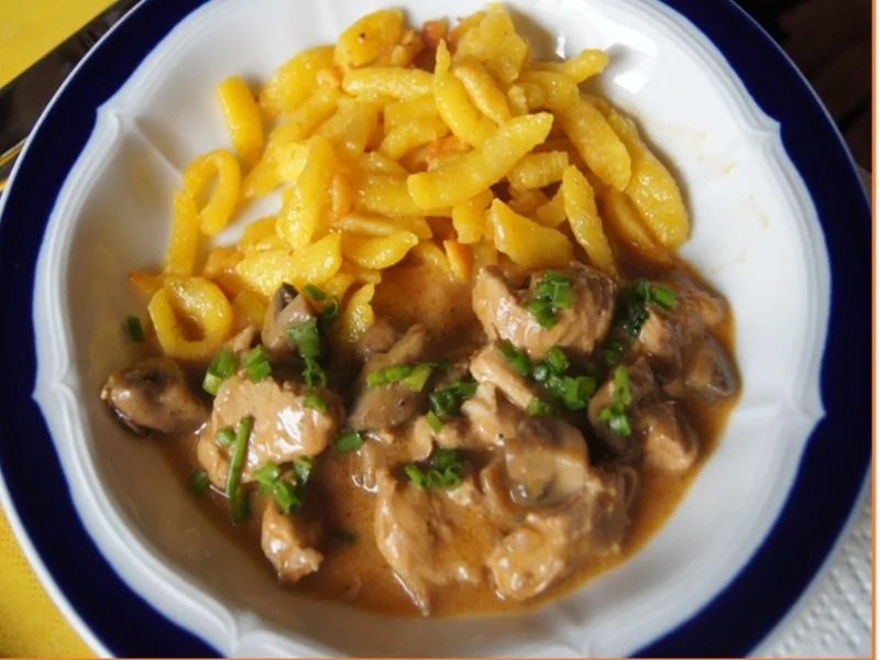 Rezept: Jägergulasch mit Spätzle Bild Nr. 2 Jägergulasch mit Spätzle - Rezept - Bild Nr. 2