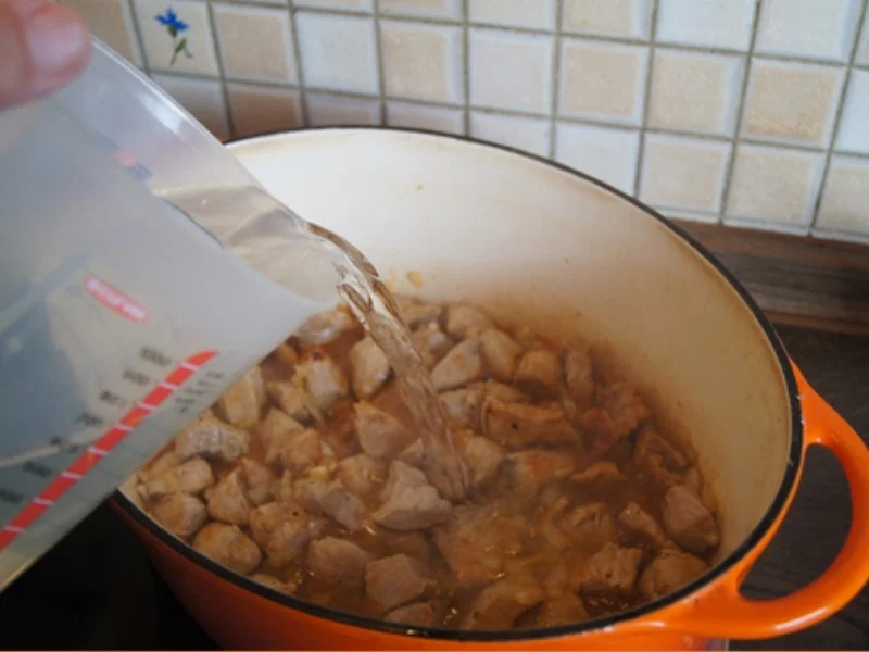 Rezept: Jägergulasch mit Spätzle Bild Nr. 8 Jägergulasch mit Spätzle - Rezept - Bild Nr. 8