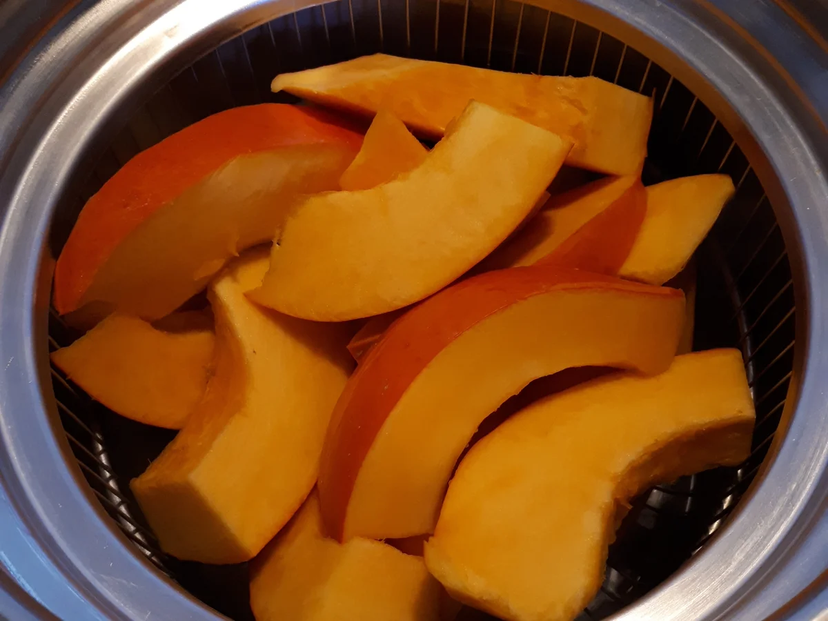 Rezept: Würzige Kürbis-Orangen-Tarte Bild Nr. 5 Würzige Kürbis-Orangen-Tarte - Rezept - Bild Nr. 5