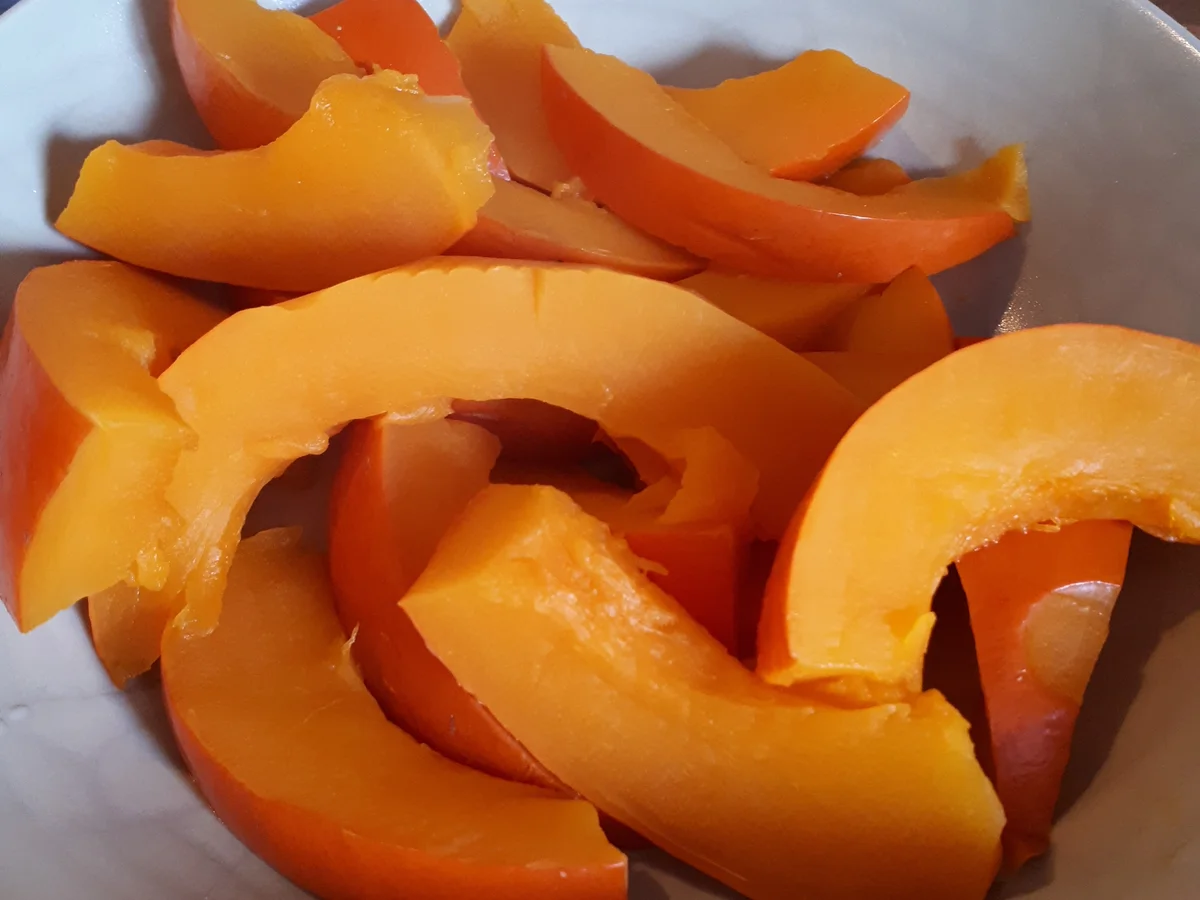 Rezept: Würzige Kürbis-Orangen-Tarte Bild Nr. 6 Würzige Kürbis-Orangen-Tarte - Rezept - Bild Nr. 6