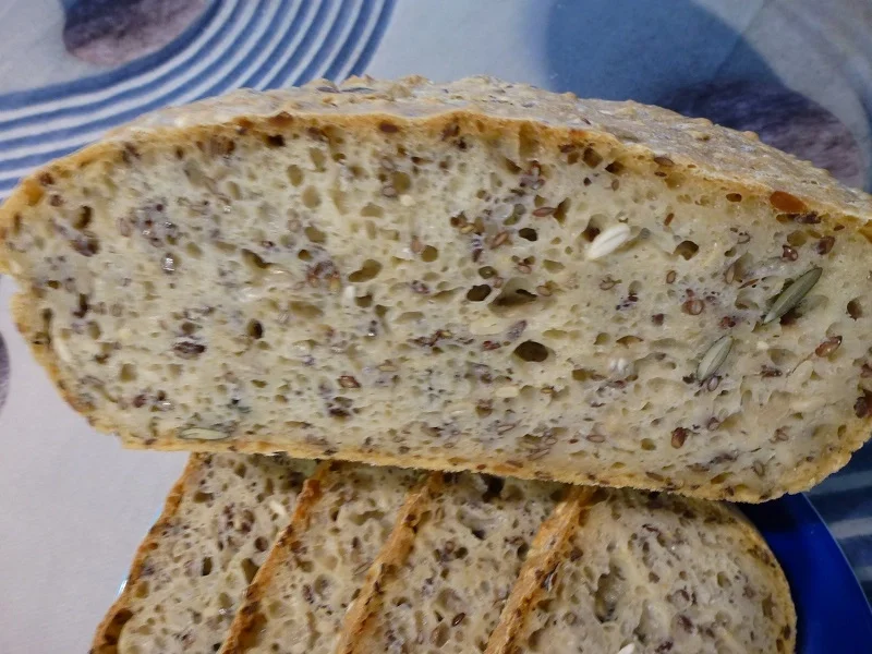 Rezept: Dinkel-Körnerbrot Bild Nr. 3 Dinkel-Körnerbrot - Rezept - Bild Nr. 3